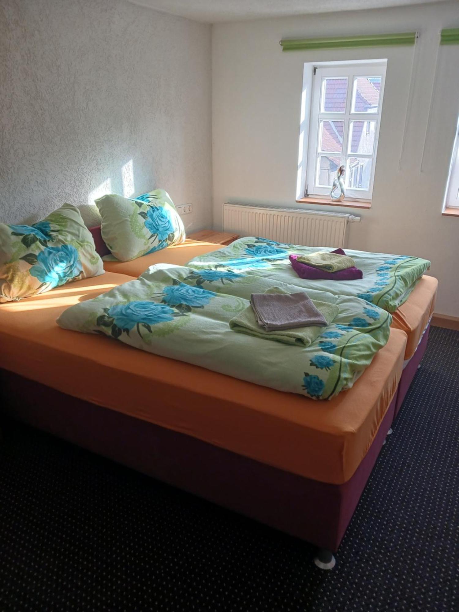 Ferienwohnung Leon Heldburg エクステリア 写真